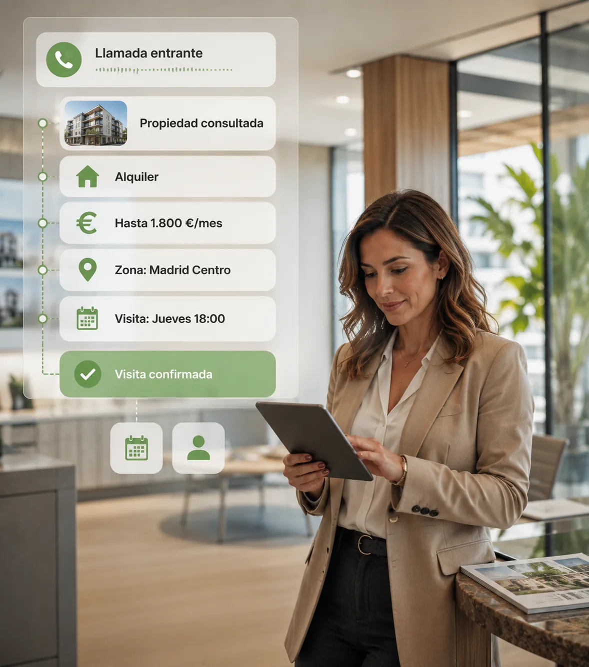 Agente inmobiliaria atendiendo a clientes con apoyo de una recepcionista IA